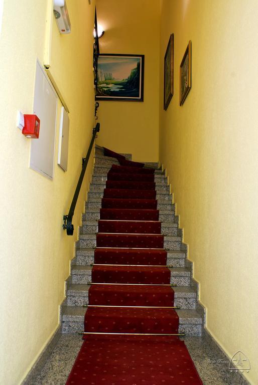 Vila Ile De France Novi Sad Exterior foto